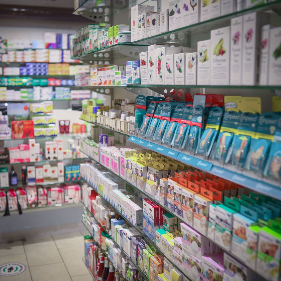Pharmacie Metro Flon-3