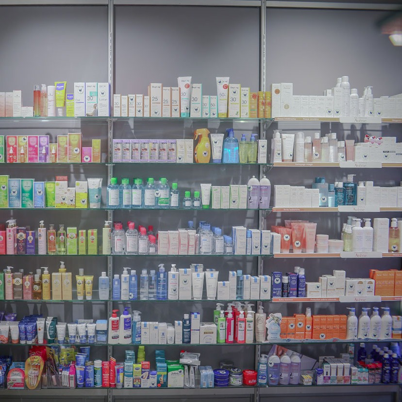 Pharmacie Metro Flon-5
