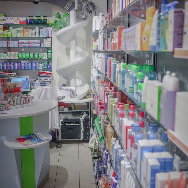 Pharmacie Metro Flon-6