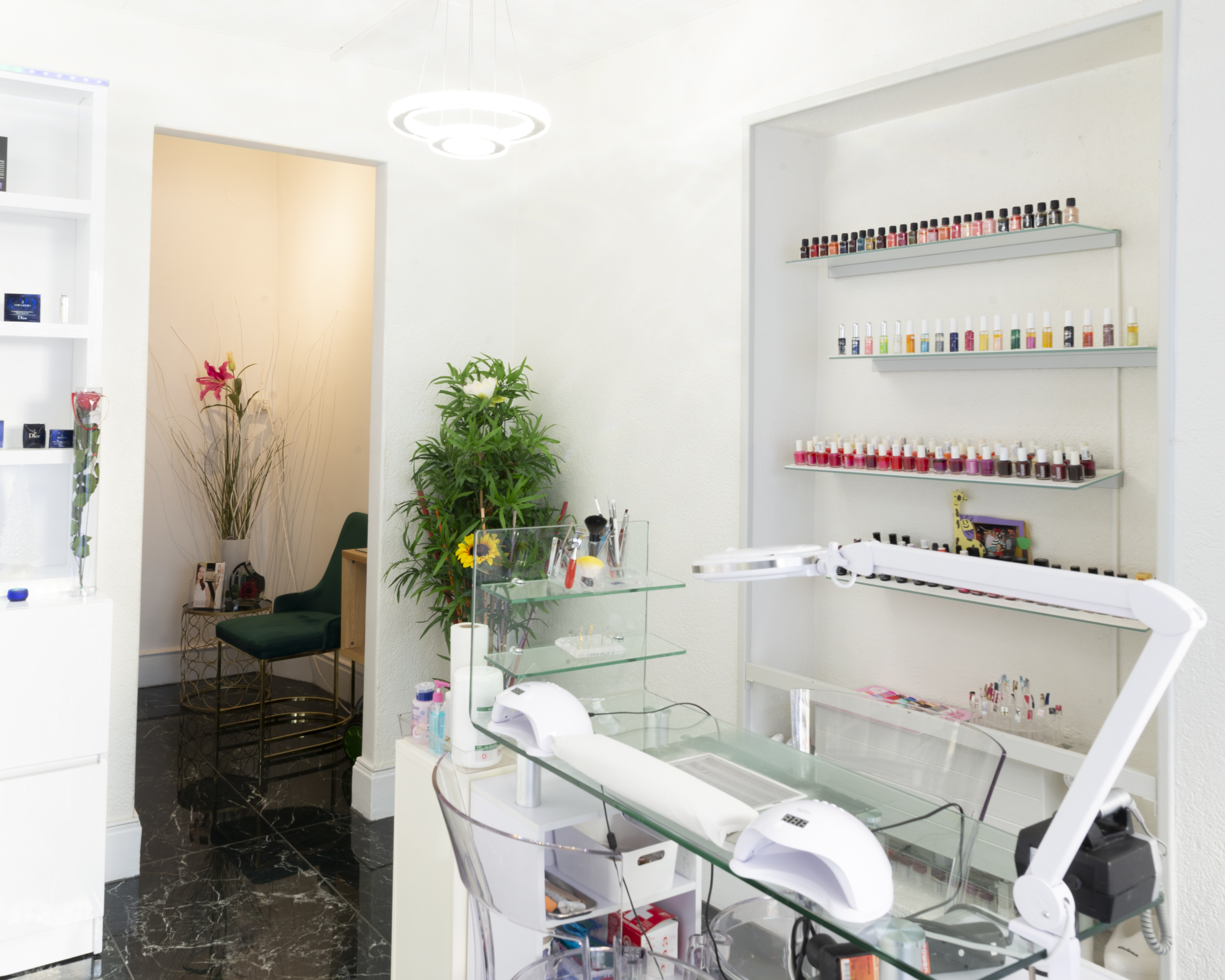 Esthétique Onglerie Mira-3